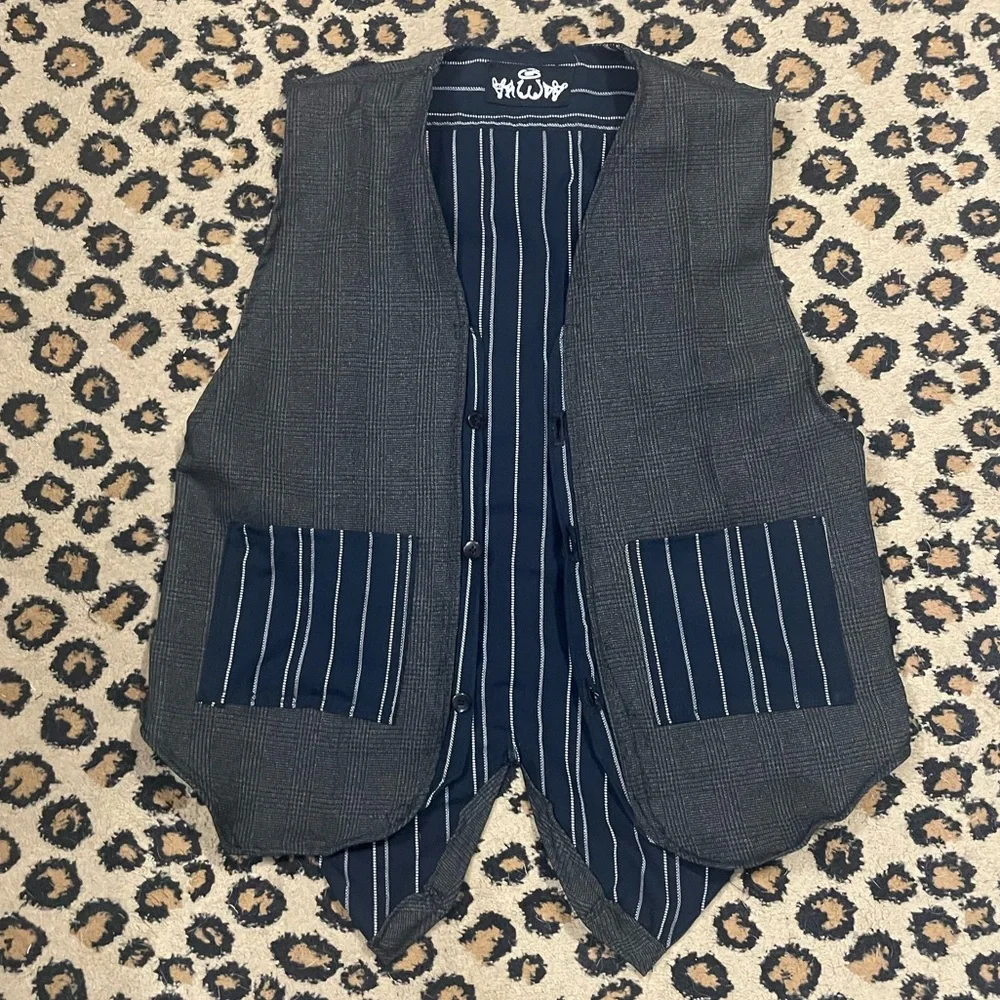 Custom vest - Picture 3 of 4